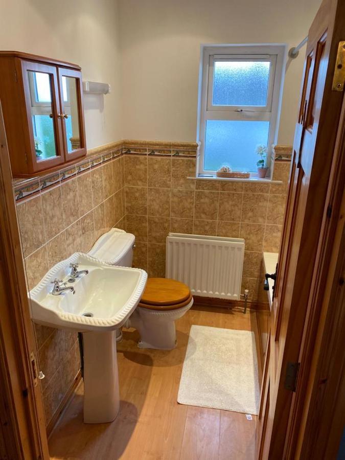 Primrose Cottage, Bushmills - Cosy Self Catering Property Ngoại thất bức ảnh